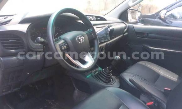 Acheter Occasion Voiture Toyota Hilux Blanc à Douala, Littoral Cameroon Acheter Occasion Voiture Toyota Hilux Blanc à Douala, Littoral Cameroon