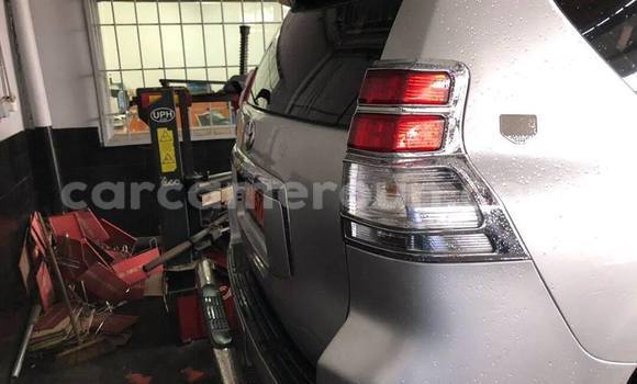 Acheter Occasion Voiture Toyota Land Cruiser Prado Blanc à Douala, Littoral Cameroon Acheter Occasion Voiture Toyota Land Cruiser Prado Blanc à Douala, Littoral Cameroon