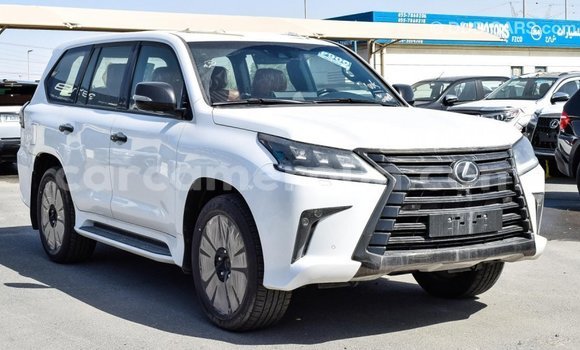 Sayi Imported Lexus LX White Mota in Import - Dubai a Adamawa Sayi Imported Lexus LX White Mota in Import - Dubai a Adamawa