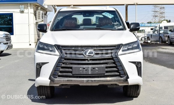 Sayi Imported Lexus LX White Mota in Import - Dubai a Adamawa Sayi Imported Lexus LX White Mota in Import - Dubai a Adamawa