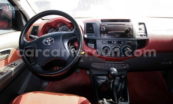 Acheter Import Voiture Toyota Hilux Rouge à Import - Dubai, Adamawa Acheter Import Voiture Toyota Hilux Rouge à Import - Dubai, Adamawa