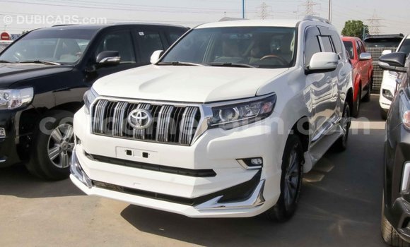 Acheter Import Voiture Toyota Prado Blanc à Import - Dubai, Adamawa Acheter Import Voiture Toyota Prado Blanc à Import - Dubai, Adamawa