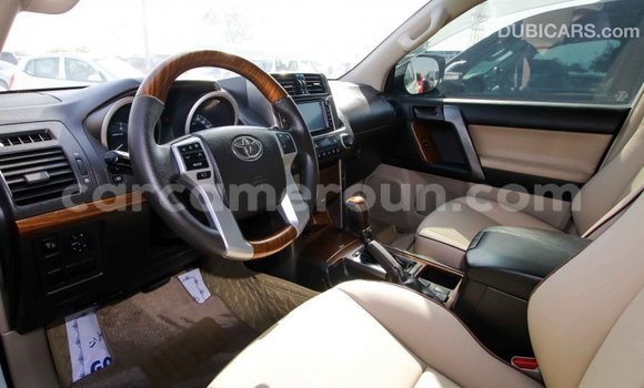Acheter Import Voiture Toyota Prado Blanc à Import - Dubai, Adamawa Acheter Import Voiture Toyota Prado Blanc à Import - Dubai, Adamawa