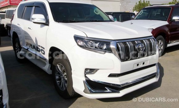Acheter Import Voiture Toyota Prado Blanc à Import - Dubai, Adamawa Acheter Import Voiture Toyota Prado Blanc à Import - Dubai, Adamawa