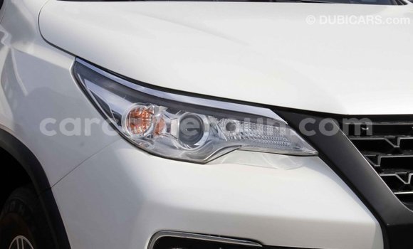 Acheter Import Voiture Toyota Fortuner Blanc à Import - Dubai, Adamawa Acheter Import Voiture Toyota Fortuner Blanc à Import - Dubai, Adamawa