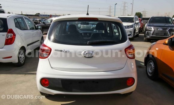 Acheter Import Voiture Hyundai i10 Blanc à Import - Dubai, Adamawa Acheter Import Voiture Hyundai i10 Blanc à Import - Dubai, Adamawa