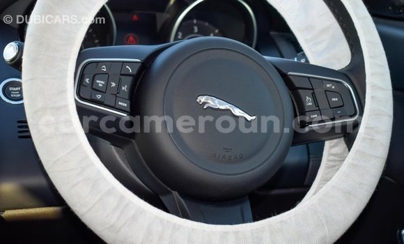 Acheter Import Voiture Jaguar E-Pace Rouge à Import - Dubai, Adamawa Acheter Import Voiture Jaguar E-Pace Rouge à Import - Dubai, Adamawa