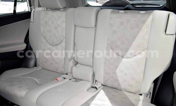 Buy Import Toyota 4Runner White Car in Import - Dubai in Adamawa Buy Import Toyota 4Runner White Car in Import - Dubai in Adamawa