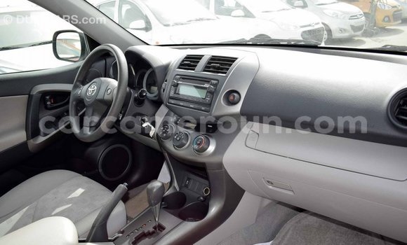 Buy Import Toyota 4Runner White Car in Import - Dubai in Adamawa Buy Import Toyota 4Runner White Car in Import - Dubai in Adamawa