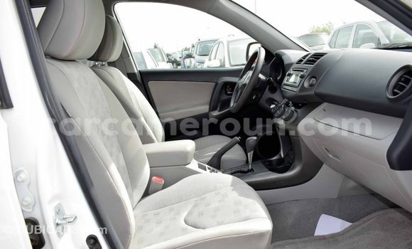 Buy Import Toyota 4Runner White Car in Import - Dubai in Adamawa Buy Import Toyota 4Runner White Car in Import - Dubai in Adamawa