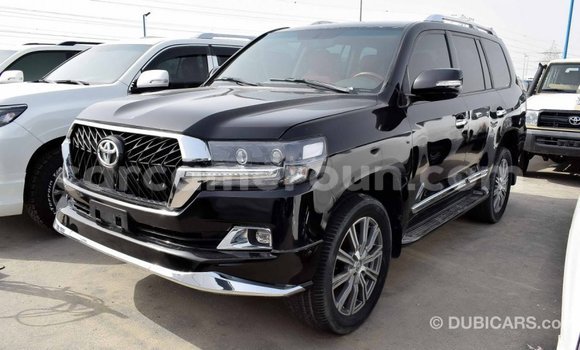 Acheter Import Voiture Toyota Land Cruiser Noir à Import - Dubai, Adamawa Acheter Import Voiture Toyota Land Cruiser Noir à Import - Dubai, Adamawa