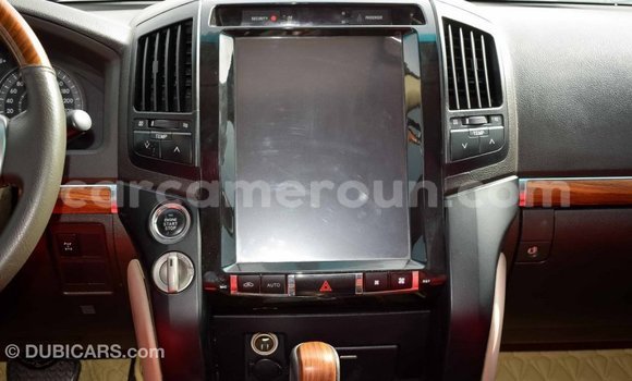 Acheter Import Voiture Toyota Land Cruiser Noir à Import - Dubai, Adamawa Acheter Import Voiture Toyota Land Cruiser Noir à Import - Dubai, Adamawa