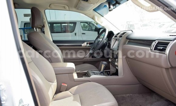 Acheter Import Voiture Lexus GX Blanc à Import - Dubai, Adamawa Acheter Import Voiture Lexus GX Blanc à Import - Dubai, Adamawa