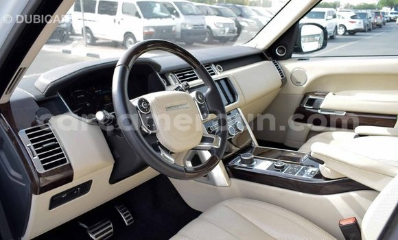 Acheter Import Voiture Land Rover Range Rover Blanc à Import - Dubai, Adamawa Acheter Import Voiture Land Rover Range Rover Blanc à Import - Dubai, Adamawa