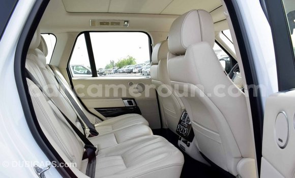 Acheter Import Voiture Land Rover Range Rover Blanc à Import - Dubai, Adamawa Acheter Import Voiture Land Rover Range Rover Blanc à Import - Dubai, Adamawa