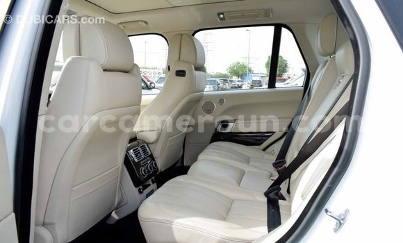Acheter Import Voiture Land Rover Range Rover Blanc à Import - Dubai, Adamawa Acheter Import Voiture Land Rover Range Rover Blanc à Import - Dubai, Adamawa