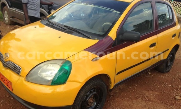 Sayi Na hannu Toyota Vitz Sauran Mota in Douala a Ƙasar Kamaru Sayi Na hannu Toyota Vitz Sauran Mota in Douala a Ƙasar Kamaru