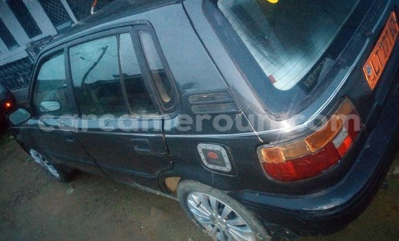 Sayi Na hannu Toyota Corolla Sauran Mota in Douala a Ƙasar Kamaru Sayi Na hannu Toyota Corolla Sauran Mota in Douala a Ƙasar Kamaru