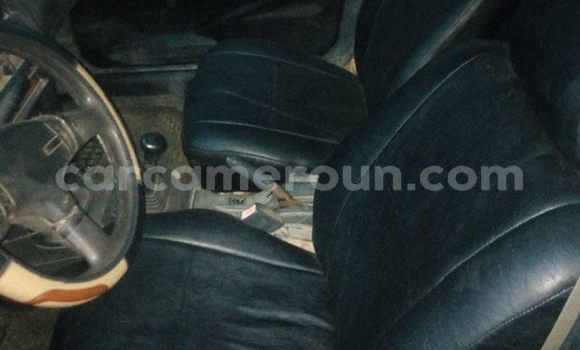 Sayi Na hannu Toyota Corolla Sauran Mota in Douala a Ƙasar Kamaru Sayi Na hannu Toyota Corolla Sauran Mota in Douala a Ƙasar Kamaru