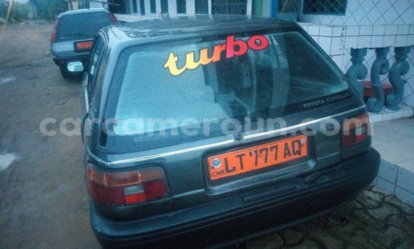 Sayi Na hannu Toyota Corolla Sauran Mota in Douala a Ƙasar Kamaru Sayi Na hannu Toyota Corolla Sauran Mota in Douala a Ƙasar Kamaru
