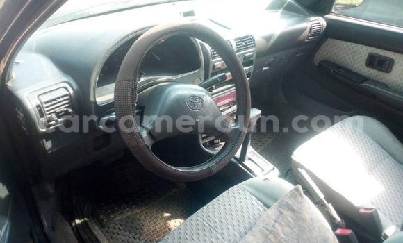 Sayi Na hannu Toyota Starlet Blue Mota in Douala a Ƙasar Kamaru Sayi Na hannu Toyota Starlet Blue Mota in Douala a Ƙasar Kamaru