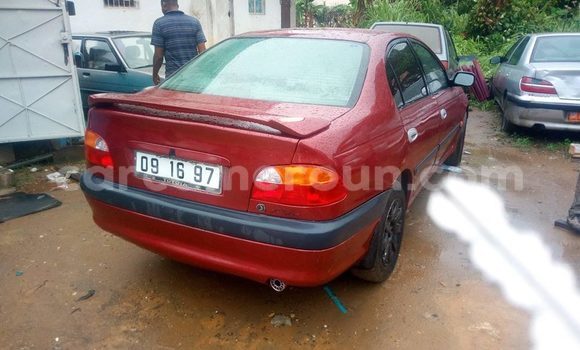 Sayi Na hannu Toyota Avensis Red Mota in Douala a Ƙasar Kamaru Sayi Na hannu Toyota Avensis Red Mota in Douala a Ƙasar Kamaru