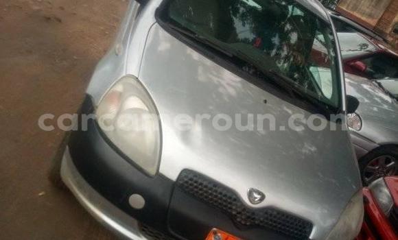 Sayi Na hannu Toyota Yaris Azurfa Mota in Douala a Ƙasar Kamaru Sayi Na hannu Toyota Yaris Azurfa Mota in Douala a Ƙasar Kamaru