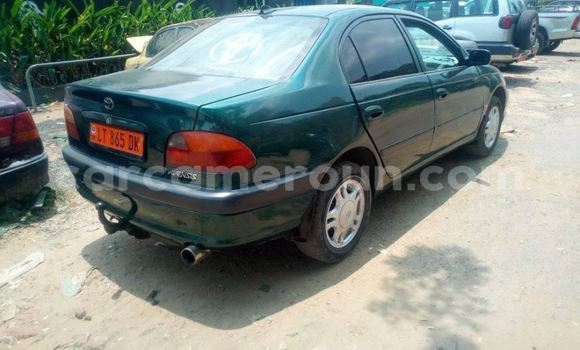 Sayi Na hannu Toyota Avensis Green Mota in Douala a Ƙasar Kamaru Sayi Na hannu Toyota Avensis Green Mota in Douala a Ƙasar Kamaru