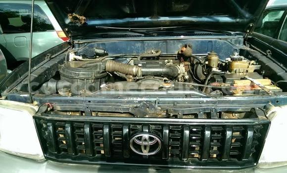 Acheter Occasion Voiture Toyota Land Cruiser Prado Bleu à Yaoundé, Central Cameroon Acheter Occasion Voiture Toyota Land Cruiser Prado Bleu à Yaoundé, Central Cameroon