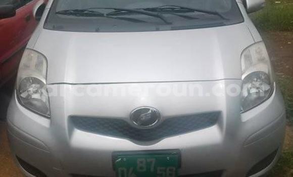 Acheter Occasion Voiture Toyota Yaris Gris à Yaoundé, Central Cameroon Acheter Occasion Voiture Toyota Yaris Gris à Yaoundé, Central Cameroon
