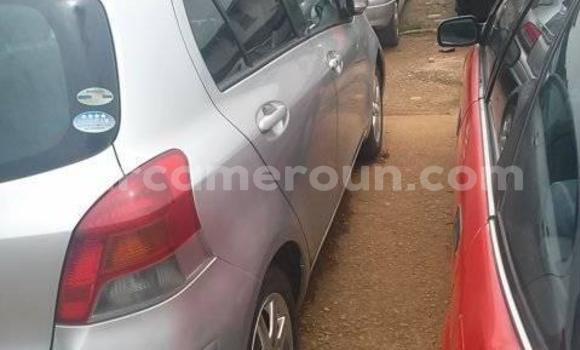 Acheter Occasion Voiture Toyota Yaris Gris à Yaoundé, Central Cameroon Acheter Occasion Voiture Toyota Yaris Gris à Yaoundé, Central Cameroon