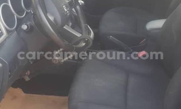 Acheter Occasion Voiture Toyota Matrix Noir à Yaoundé, Central Cameroon Acheter Occasion Voiture Toyota Matrix Noir à Yaoundé, Central Cameroon