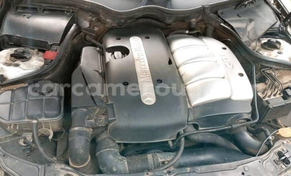 Acheter Occasion Voiture Mercedes‒Benz C-klasse Gris à Douala, Littoral Cameroon Acheter Occasion Voiture Mercedes‒Benz C-klasse Gris à Douala, Littoral Cameroon