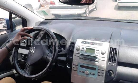 Acheter Occasion Voiture Toyota Corolla Bleu à Douala, Littoral Cameroon Acheter Occasion Voiture Toyota Corolla Bleu à Douala, Littoral Cameroon