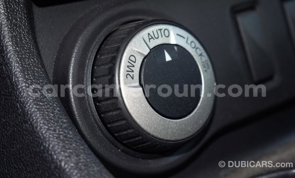 Acheter Import Voiture Renault Duster Blanc à Import - Dubai, Adamawa Acheter Import Voiture Renault Duster Blanc à Import - Dubai, Adamawa