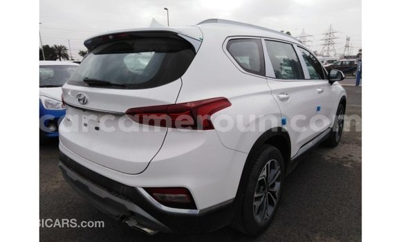 Acheter Import Voiture Hyundai Santa Fe Blanc à Import - Dubai, Adamawa Acheter Import Voiture Hyundai Santa Fe Blanc à Import - Dubai, Adamawa