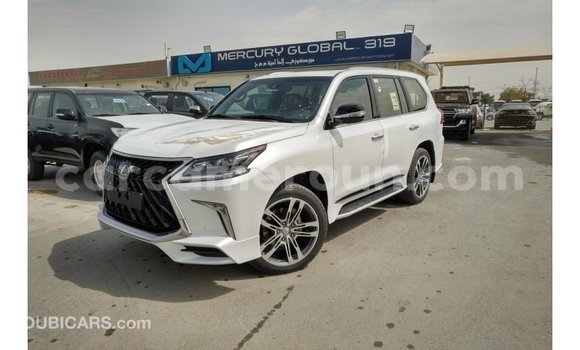 Sayi Imported Lexus LX White Mota in Import - Dubai a Adamawa Sayi Imported Lexus LX White Mota in Import - Dubai a Adamawa