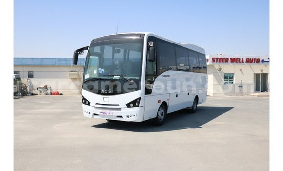 Sayi Imported Isuzu Rodeo White Mota in Import - Dubai a Adamawa