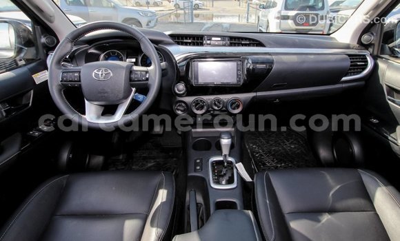 Acheter Import Voiture Toyota Land Cruiser Noir à Import - Dubai, Adamawa Acheter Import Voiture Toyota Land Cruiser Noir à Import - Dubai, Adamawa