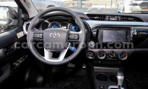 Acheter Import Voiture Toyota Land Cruiser Noir à Import - Dubai, Adamawa Acheter Import Voiture Toyota Land Cruiser Noir à Import - Dubai, Adamawa