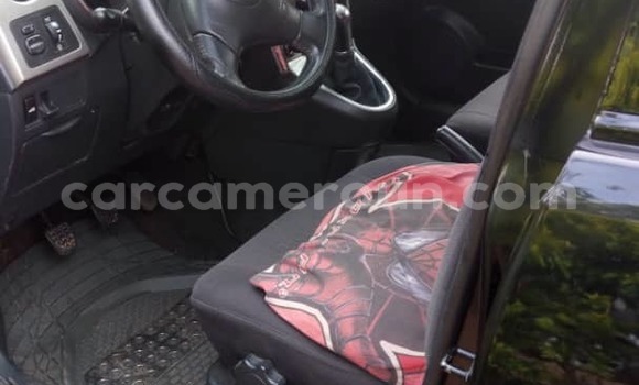 Acheter Occasion Voiture Toyota Matrix Noir à Yaoundé, Central Cameroon Acheter Occasion Voiture Toyota Matrix Noir à Yaoundé, Central Cameroon