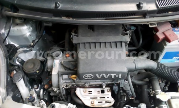 Acheter Occasion Voiture Toyota Yaris Gris à Yaoundé, Central Cameroon Acheter Occasion Voiture Toyota Yaris Gris à Yaoundé, Central Cameroon