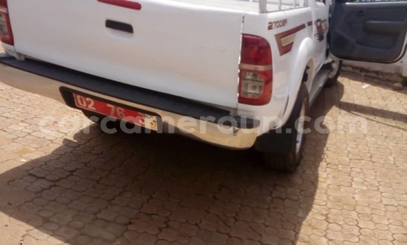 Acheter Occasion Voiture Toyota Hilux Blanc à Yaoundé, Central Cameroon Acheter Occasion Voiture Toyota Hilux Blanc à Yaoundé, Central Cameroon