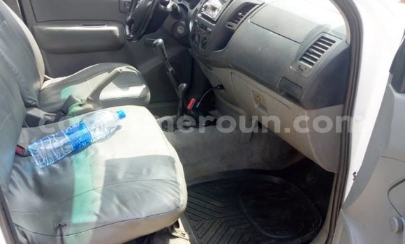 Acheter Occasion Voiture Toyota Hilux Blanc à Yaoundé, Central Cameroon Acheter Occasion Voiture Toyota Hilux Blanc à Yaoundé, Central Cameroon