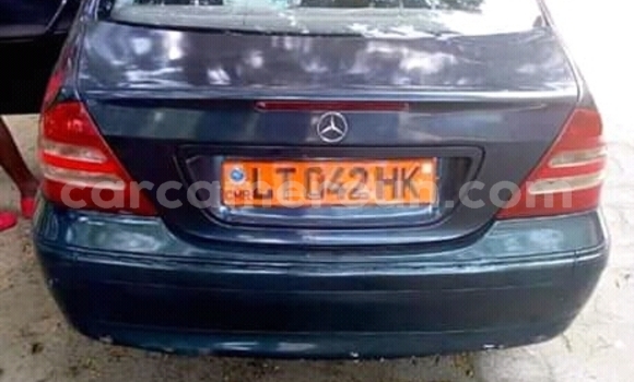 Acheter Occasion Voiture Mercedes Viano Noir à Yaoundé, Central Cameroon Acheter Occasion Voiture Mercedes Viano Noir à Yaoundé, Central Cameroon