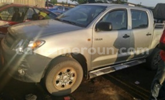 Buy Used Toyota Hilux Silver Car in Douala in Littoral Cameroon Buy Used Toyota Hilux Silver Car in Douala in Littoral Cameroon