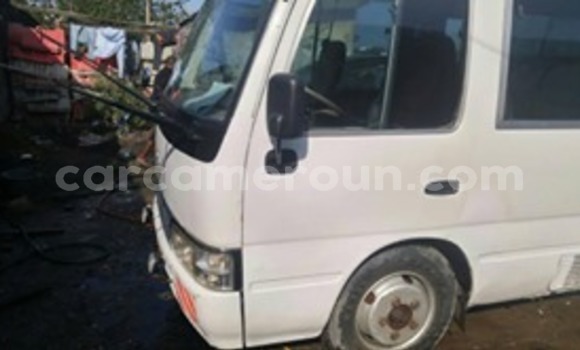 Buy Used Toyota Hiace White Car in Douala in Littoral Cameroon Buy Used Toyota Hiace White Car in Douala in Littoral Cameroon