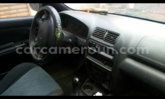 Acheter Occasion Voiture Mazda 323 Gris à Yaoundé, Central Cameroon Acheter Occasion Voiture Mazda 323 Gris à Yaoundé, Central Cameroon