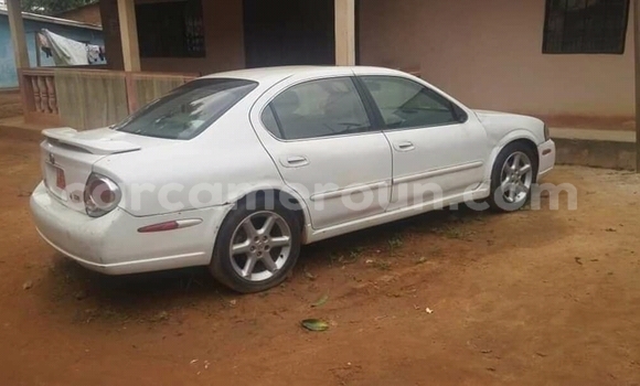 Acheter Occasion Voiture Nissan Maxima Blanc à Yaoundé, Central Cameroon Acheter Occasion Voiture Nissan Maxima Blanc à Yaoundé, Central Cameroon