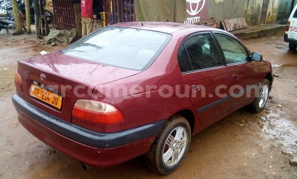 Acheter Occasion Voiture Toyota Avensis Rouge à Yaoundé, Central Cameroon Acheter Occasion Voiture Toyota Avensis Rouge à Yaoundé, Central Cameroon